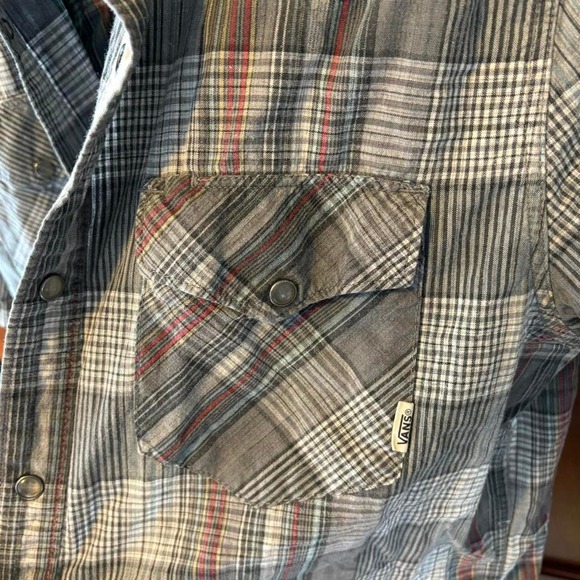 Vans Short Sleeve Button Up‎ - Picture 3 of 4